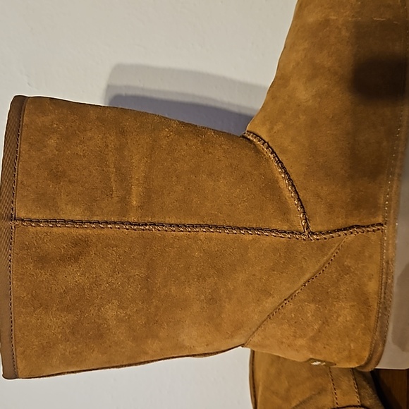 NWOT Koolaburra Ugg Sheepskin Boots - Picture 4 of 10